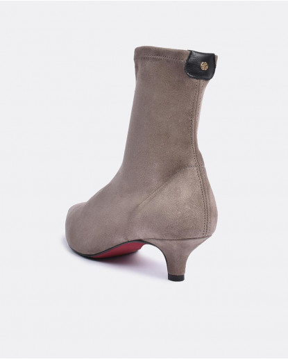 BOTÍN LICRA TACÓN BAJO ULTRASUEDE STRECH