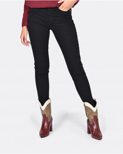 VAQUERO BÁSCIO VAQUERO