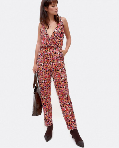 MONO ESCOTE EN V PUNTO ESTAMPADO...