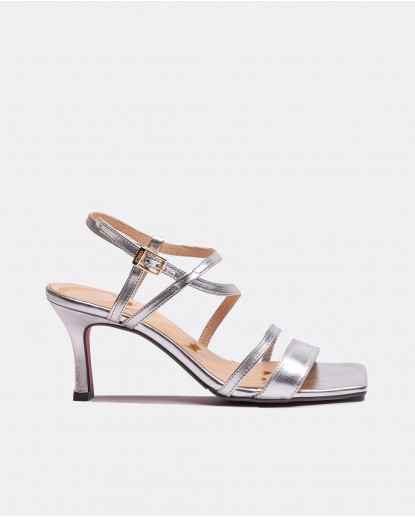 SANDALIA TIRAS TECNOPIEL