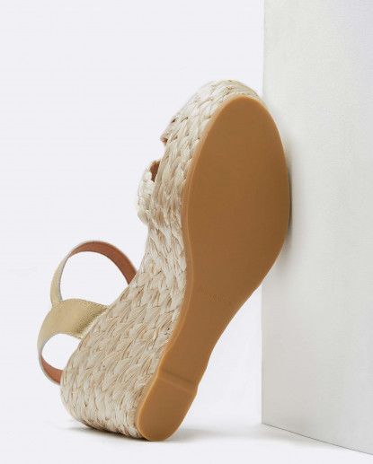 SANDALIA RAFIA CUÑA