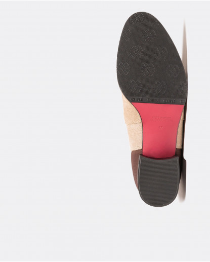 BOTA ALTA MOSQUETERA