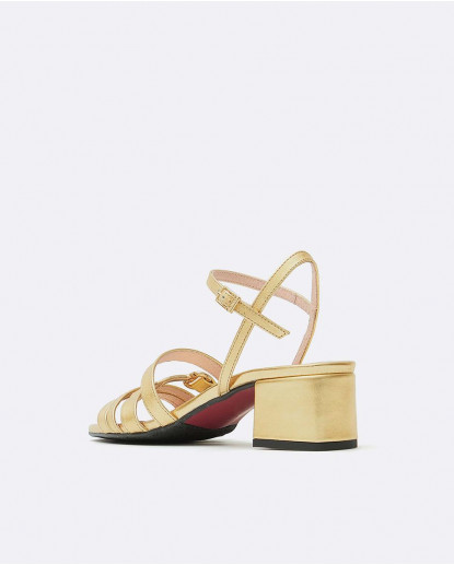 SANDALIA TIRAS NAPA METALIZADO ORO
