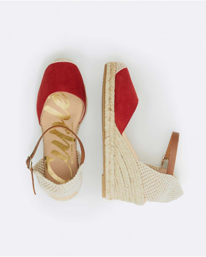 CUÑA YUTE CON CON PULSERA SERRAJE ROJO