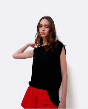 CAMISETA DETALLE ARO PUNTO...