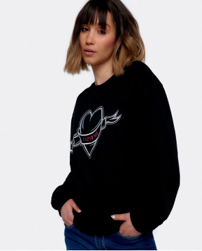 SUDADERA CORAZON PUNTO NEGRO