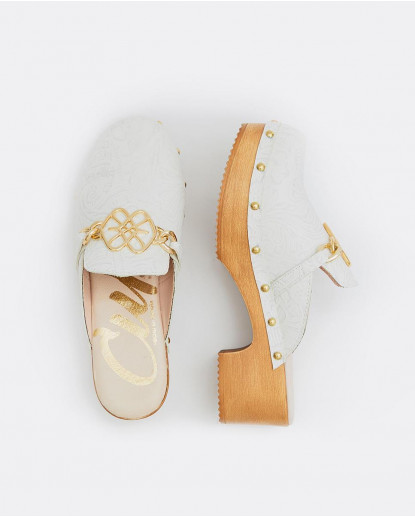 ZUECO ADORNO CHARRO BLANCO