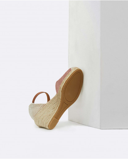 CUÑA YUTE CON CON PULSERA SERRAJE...