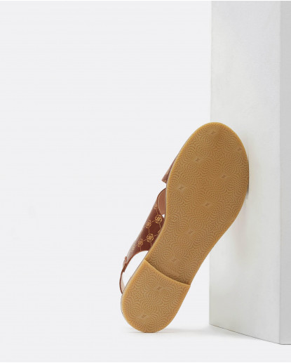 SANDALIA PLANA NAPA LOGOS MARRON