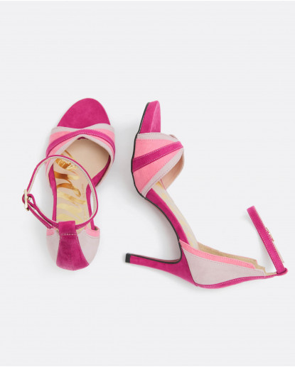 SANDALIA GEOMETRICA TACON ALTO...