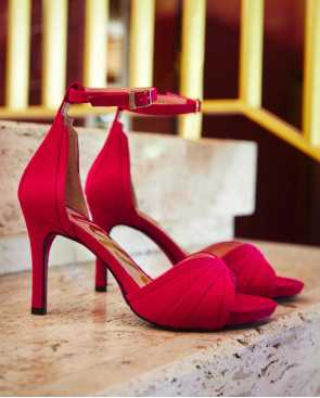 SANDALIA GEOMETRICA TACON...