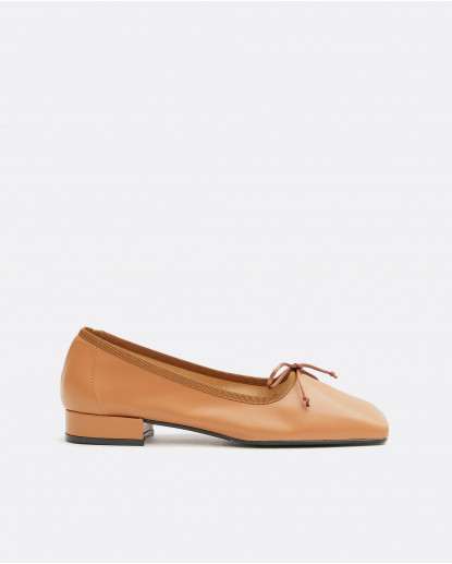 FRANCESITA PUNTA CUADRADA NAPA CUERO