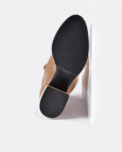 BOTA MOSQUETERA STRECH ULTRASUEDE...