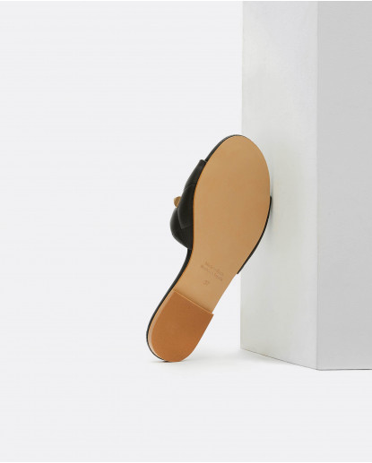 PALA ACOLCHADA TACHAS NAPA NEGRO