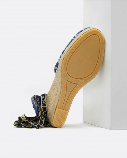 SANDALIA YUTE PUNTA CUADRADA JACQUARD...